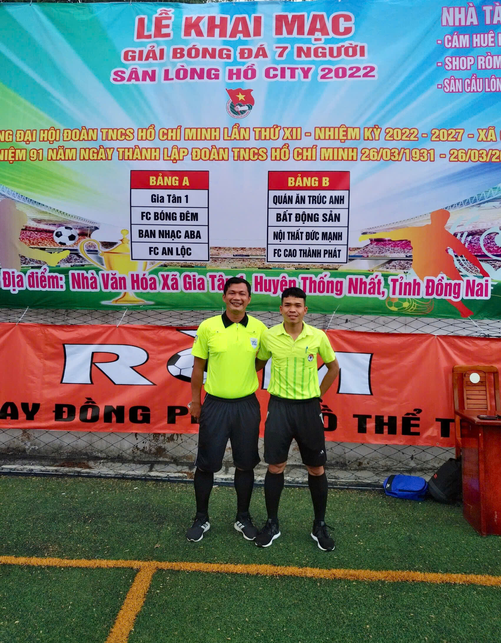 Trọng tài bóng đá